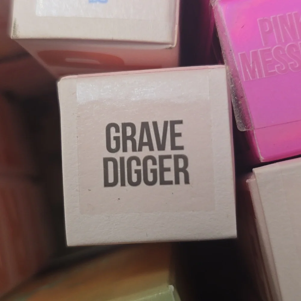 Jeffree Star Cosmetics Lipstick Grave Digger Bullet Lipstick NIB